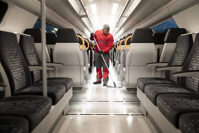 Vekehrsmittelreinigung